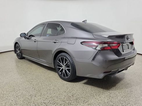 Used 2021 Toyota Camry SE FWD image 7