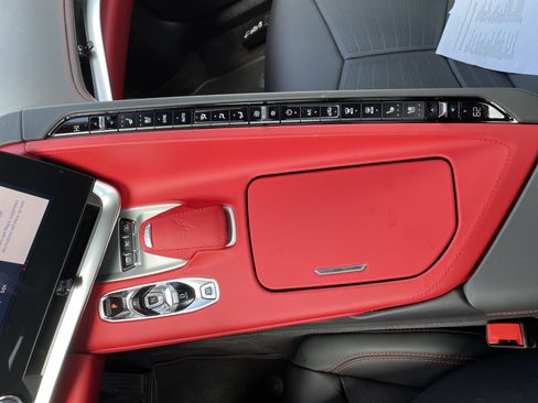 Used 2025 Chevrolet Corvette E-Ray w/ LPO, Roadside Safety Package image 30