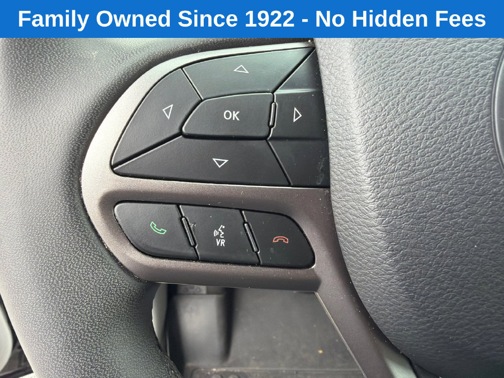 Used 2021 Jeep Cherokee Latitude Lux FWD image 24