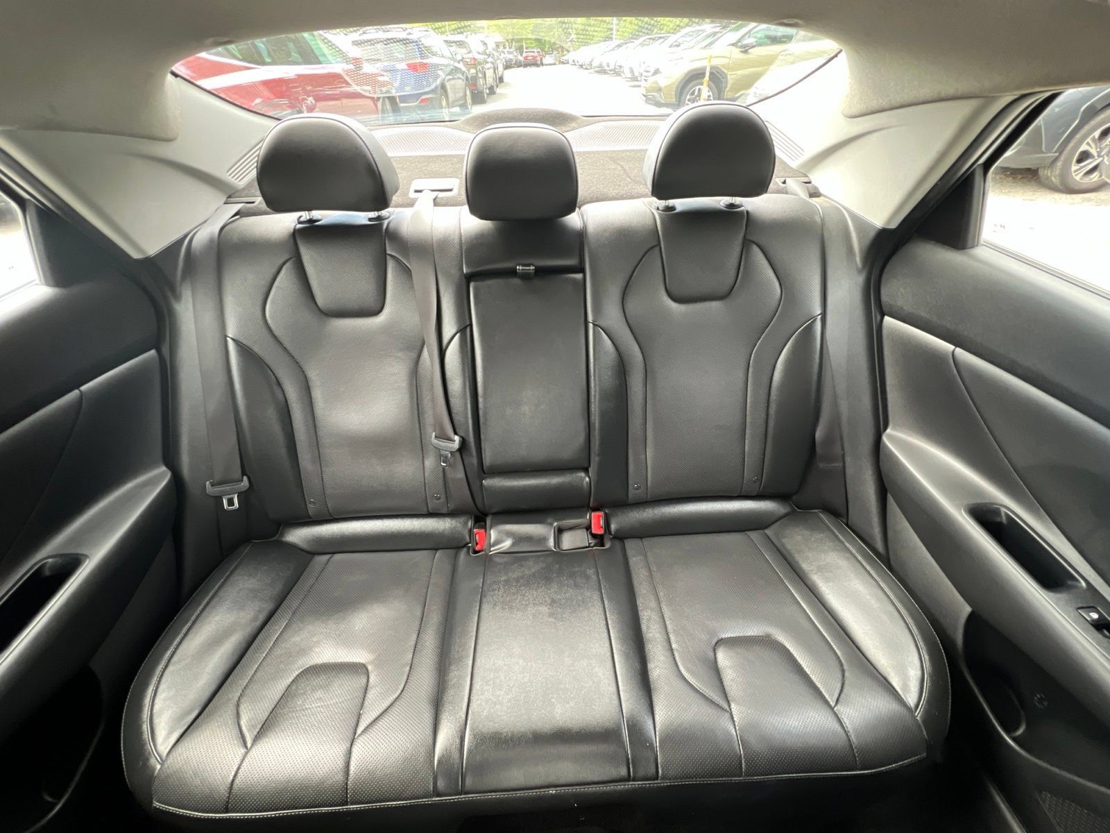 Used 2023 Hyundai Elantra Limited FWD image 22