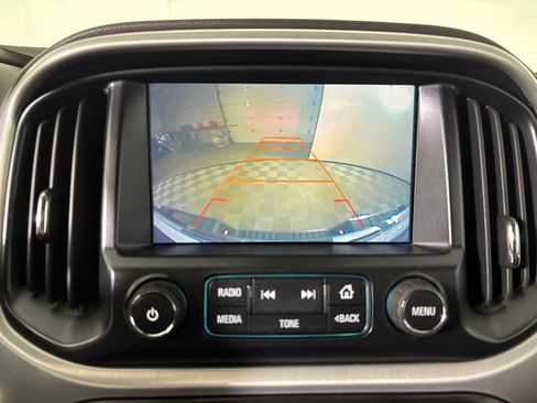 Used 2017 GMC Canyon SLT w/ Driver Alert Package AWD/4WD image 18