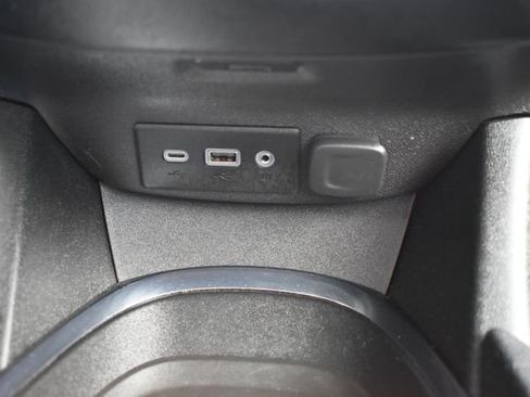 Used 2023 Chevrolet Malibu LT image 27