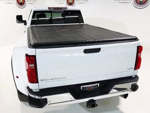 Used 2022 Chevrolet Silverado 3500 LTZ w/ LTZ Plus Package image 73