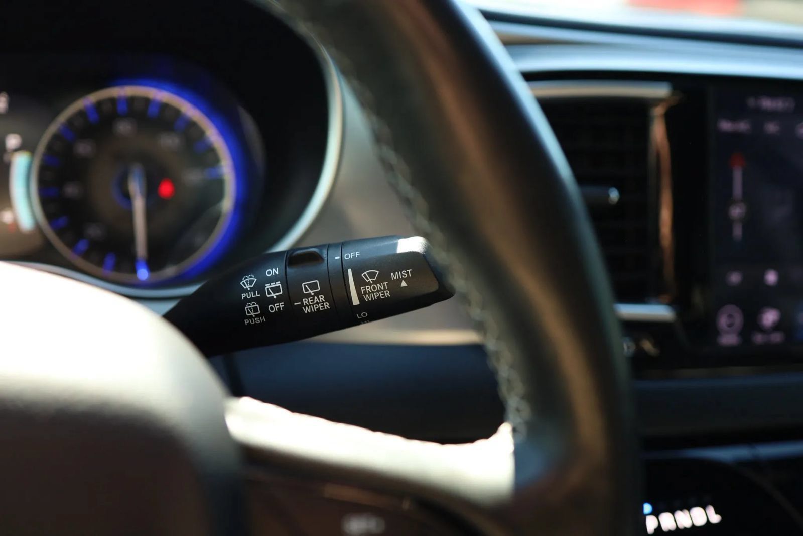 Used 2019 Chrysler Pacifica Touring-L w/ Advanced Safetytec Group FWD image 22
