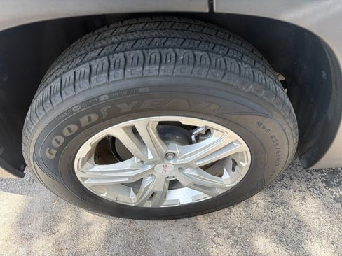 Used 2020 GMC Terrain SLE FWD image 10