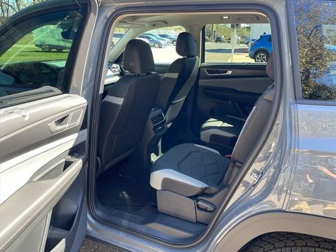 New 2026 Volkswagen Atlas Peak Edition AWD/4WD image 9