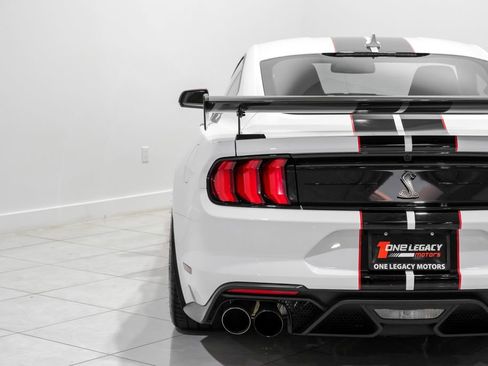 Used 2022 Ford Mustang Shelby GT500 w/ Carbon Fiber Track Pack image 44