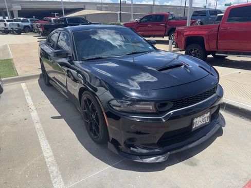 Used 2021 Dodge Charger R/T w/ Blacktop Package RWD image 2