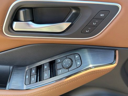 New 2026 Nissan Rogue Platinum AWD/4WD image 16