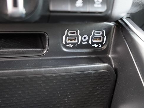 Used 2022 RAM 1500 Big Horn AWD/4WD image 30