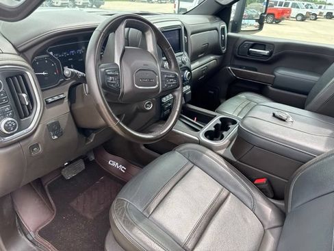 Used 2023 GMC Sierra 2500 Denali w/ Denali Black Diamond Edition AWD/4WD image 30