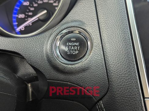 Used 2018 Subaru Outback 2.5i Limited image 24