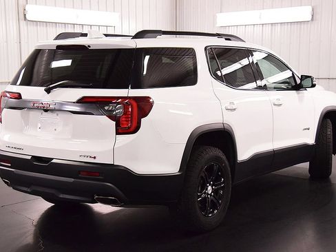 Used 2023 GMC Acadia AT4 AWD/4WD image 8