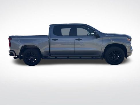 Used 2024 Chevrolet Silverado 1500 Custom image 8