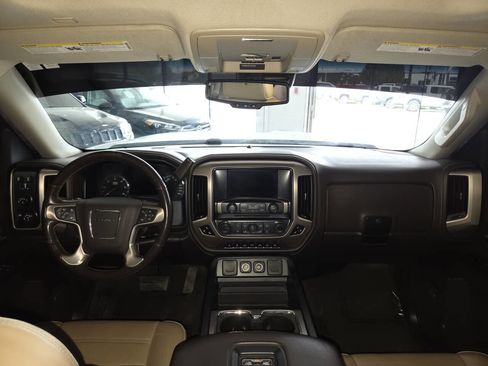 Used 2018 GMC Sierra 1500 Denali w/ Denali Ultimate Package AWD/4WD image 24