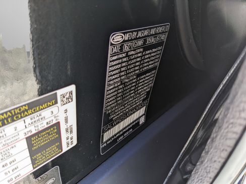 Used 2022 Land Rover Range Rover Sport HSE Silver Edition image 40