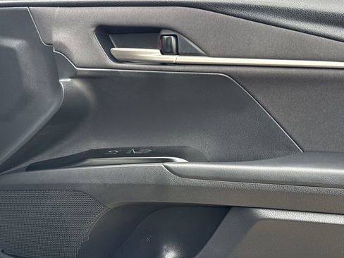 Used 2025 Toyota Camry LE image 29