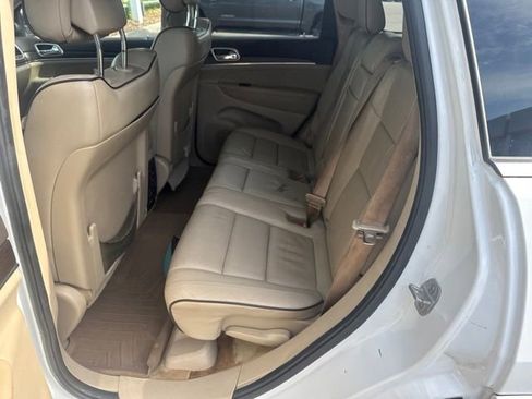 Used 2015 Jeep Grand Cherokee Overland w/ Trailer Tow Group IV RWD image 7