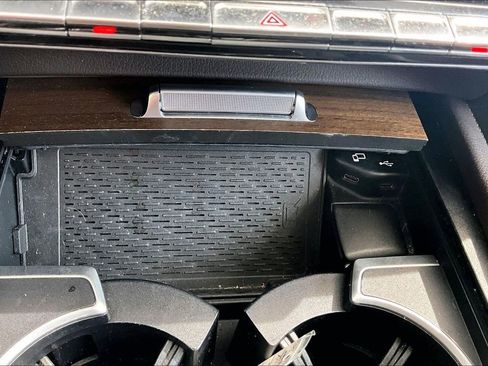 Used 2020 Mercedes-Benz GLE 450 4MATIC image 25