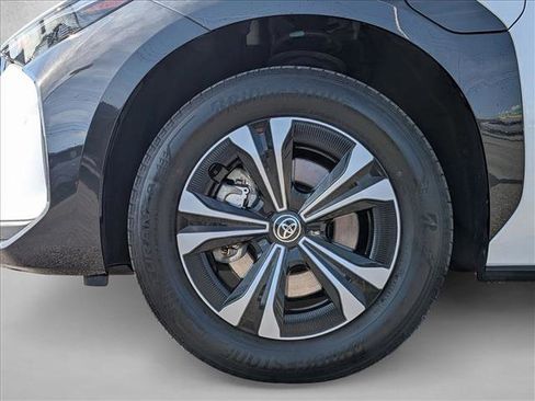 Used 2023 Toyota bZ4X XLE image 24