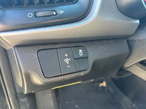 Certified 2023 Kia Rio LX image 5