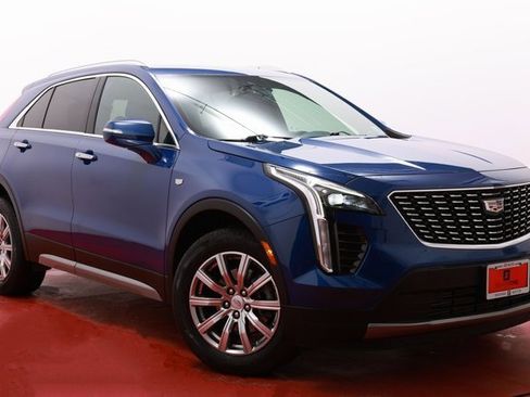 Used 2022 Cadillac XT4 Premium Luxury w/ Safety Alert Package image 1