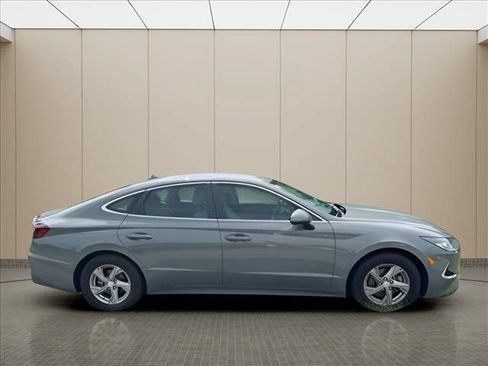 Used 2023 Hyundai Sonata SE FWD image 9