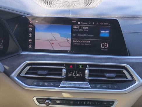 Used 2022 BMW X5 sDrive40i w/ Parking Assistance Package image 17