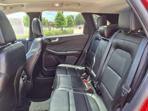 Used 2025 Ford Escape Platinum AWD/4WD image 18