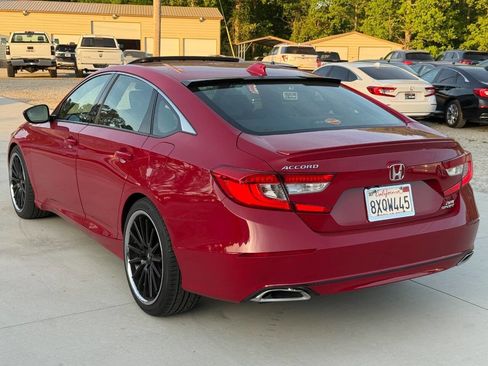 Used 2018 Honda Accord Sport image 7