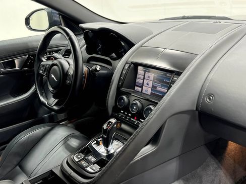 Used 2014 Jaguar F-TYPE S RWD image 19