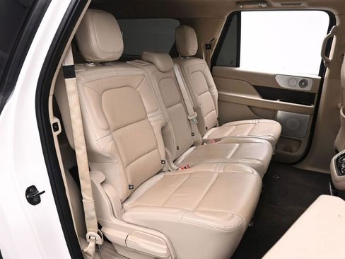 Used 2021 Lincoln Navigator L Reserve w/ Luxury Package image 20
