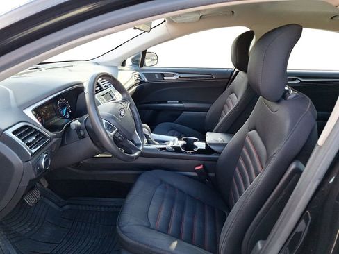 Used 2014 Ford Fusion SE w/ Equipment Group 201A image 10