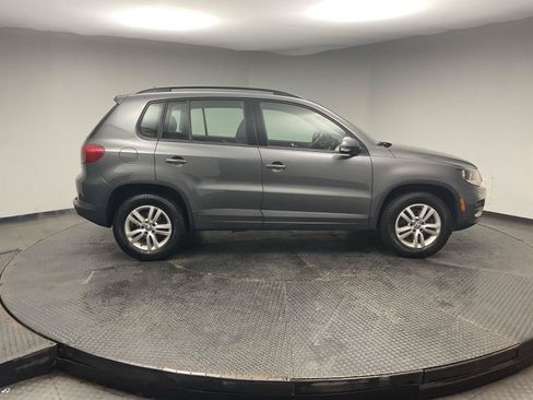 Used 2016 Volkswagen Tiguan S AWD/4WD image 8