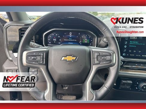 Used 2025 Chevrolet Silverado 1500 LT AWD/4WD image 20