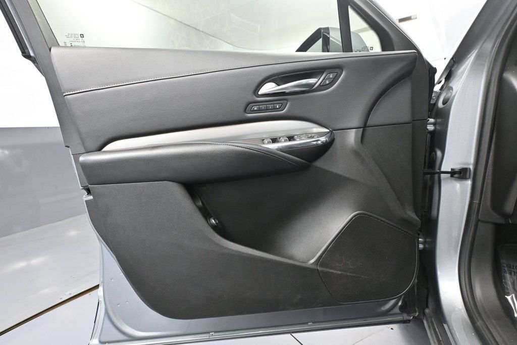 Used 2023 Cadillac XT4 Premium Luxury AWD/4WD image 14