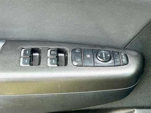 Certified 2022 Kia Sportage Nightfall Edition image 17