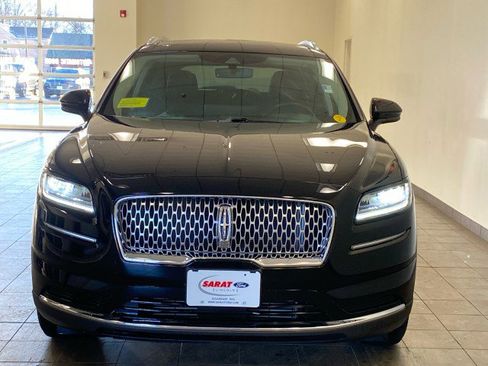 Used 2022 Lincoln Nautilus Standard w/ Premium Package image 3