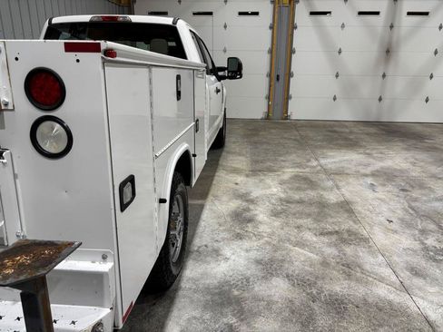 Used 2017 Ford F250 XL w/ Power Equipment Group RWD image 10