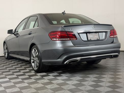 Used 2016 Mercedes-Benz E 350 Sedan image 3