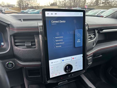 Used 2022 Ford Expedition Max Limited image 28