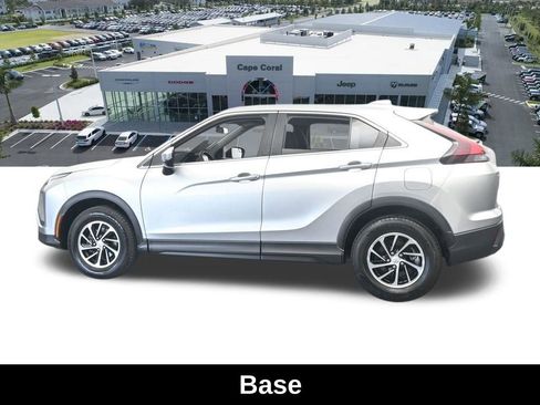 Used 2023 Mitsubishi Eclipse Cross ES image 3