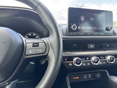 Used 2025 Honda CR-V Sport image 18