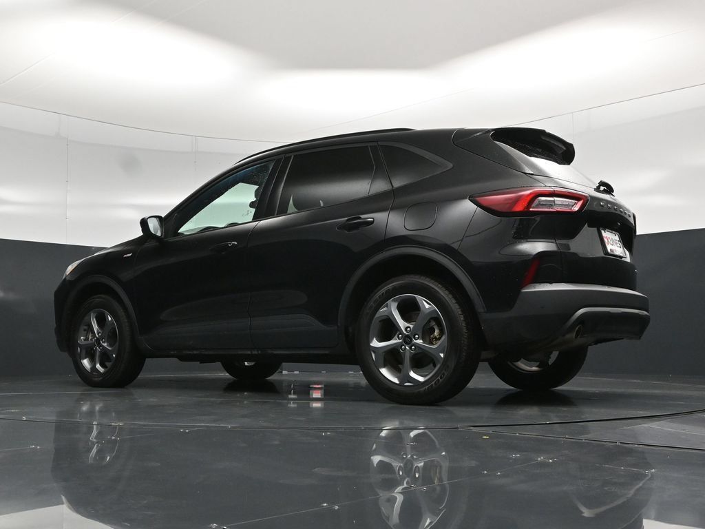 Used 2025 Ford Escape ST-Line Select AWD/4WD image 48