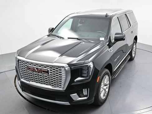 Used 2024 GMC Yukon Denali w/ Advanced Technology Package AWD/4WD image 48