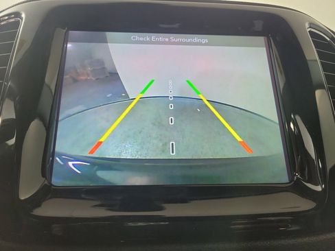 Used 2018 Jeep Compass Latitude w/ Popular Equipment Group FWD image 20