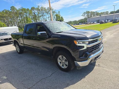 Used 2023 Chevrolet Silverado 1500 LT w/ Protection Package AWD/4WD image 4