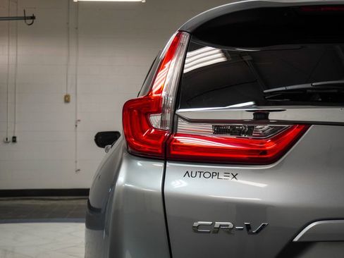 Used 2019 Honda CR-V Touring image 40