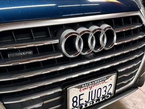 Used 2018 Audi Q7 3.0T Prestige w/ Prestige Package AWD/4WD image 32