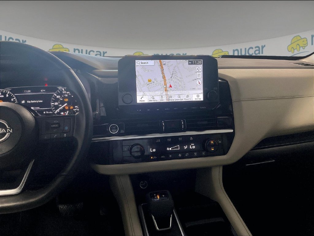 Used 2024 Nissan Pathfinder SL AWD/4WD image 18